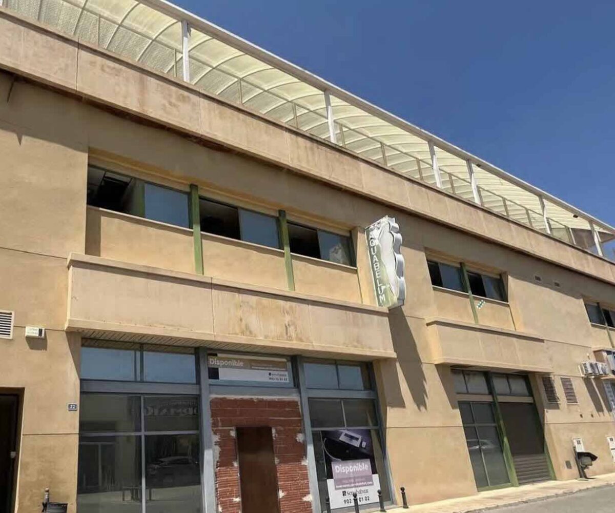 Edificio completo en venta en Cocentaina (Alicante)